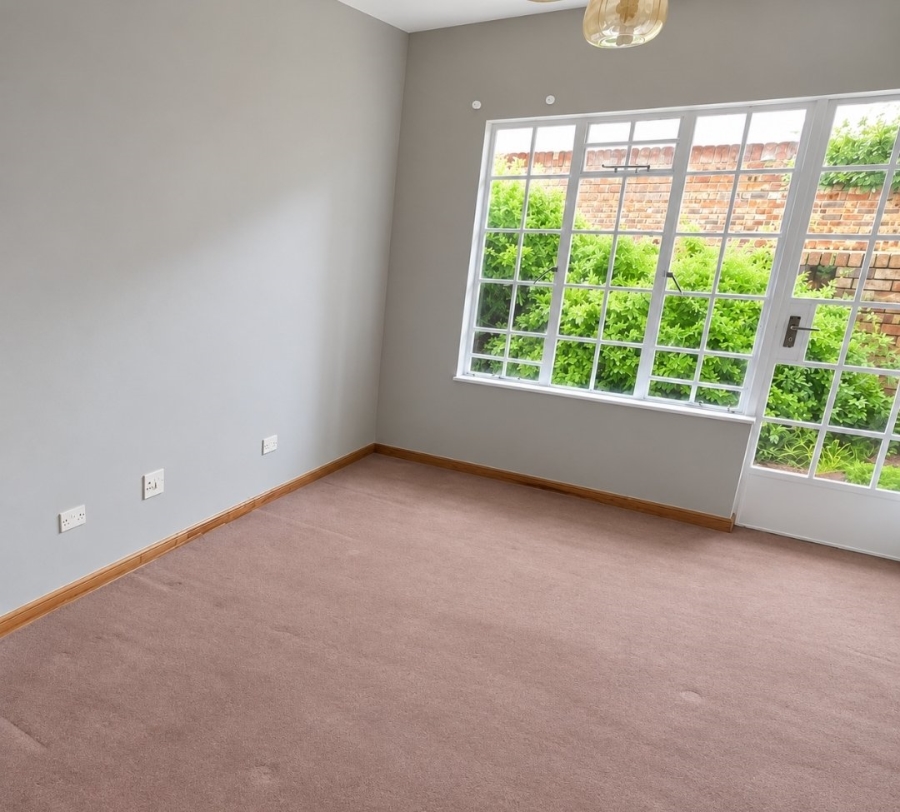 4 Bedroom Property for Sale in Flamwood North West